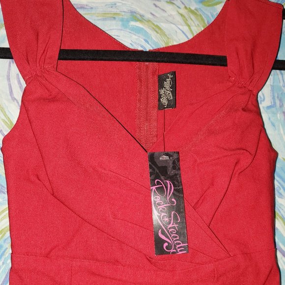 Rock Steady Red Wiggle Dress - Picture 2 of 5